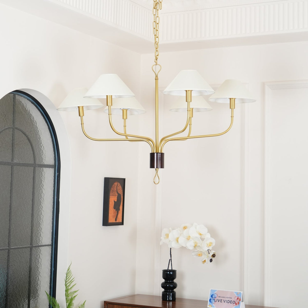 Bilt Classic Brass Tail Chandelier