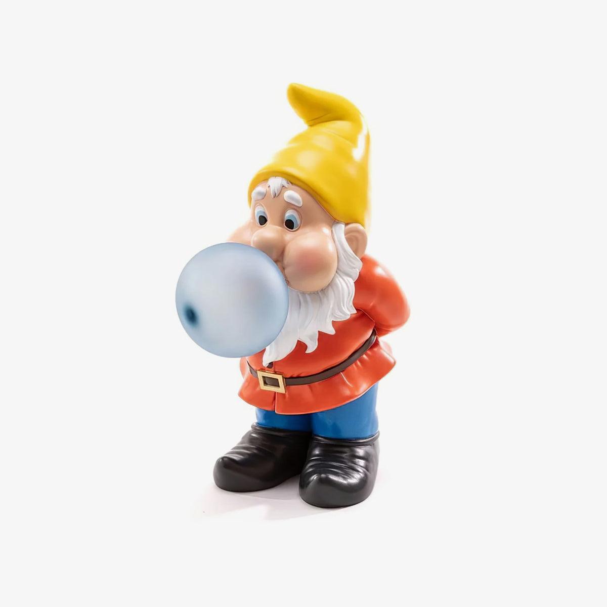 Brisa Resin Playful Table Lamp
