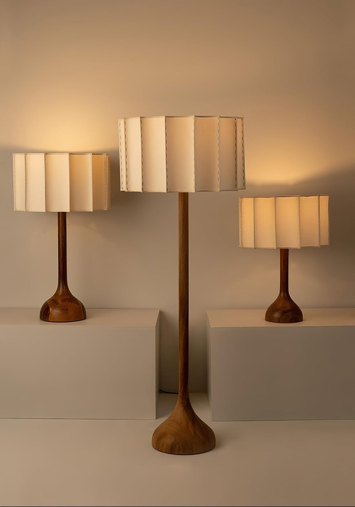 Livenq Wood Fabric Retro Table Lamp