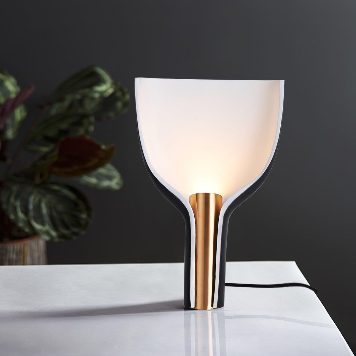 Jett Modern Table Lamp