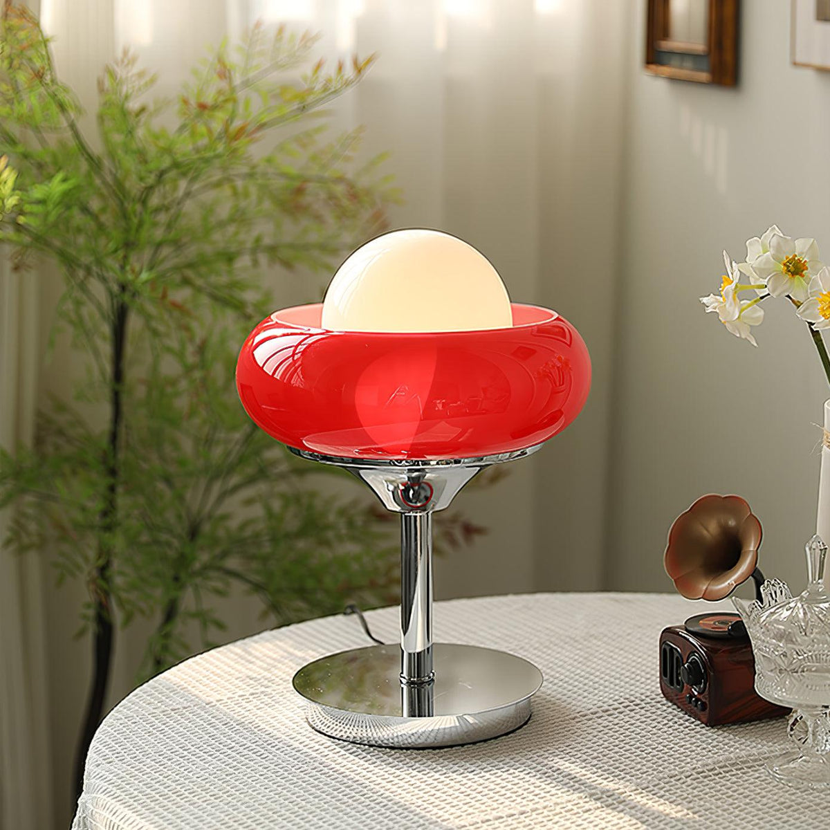 Solise Glass Retro Table Lamp
