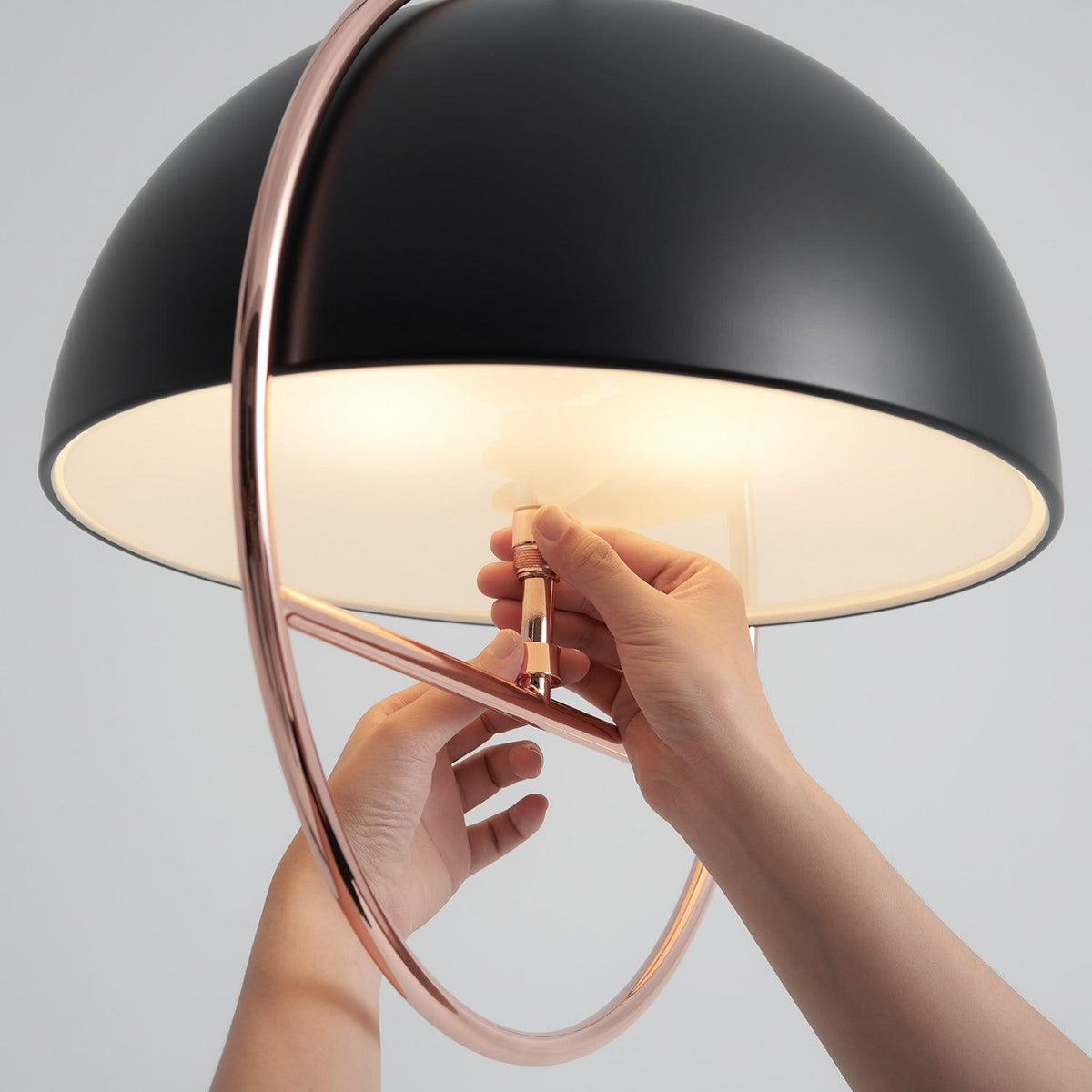 Zephira Steel Classic Pendant Lamp