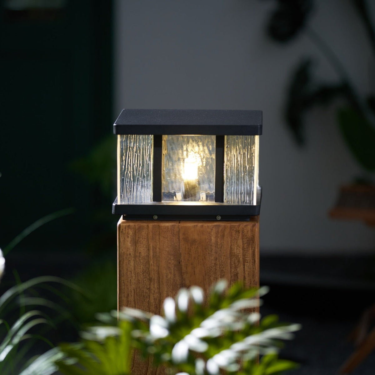 Jent Square Outdoor Light