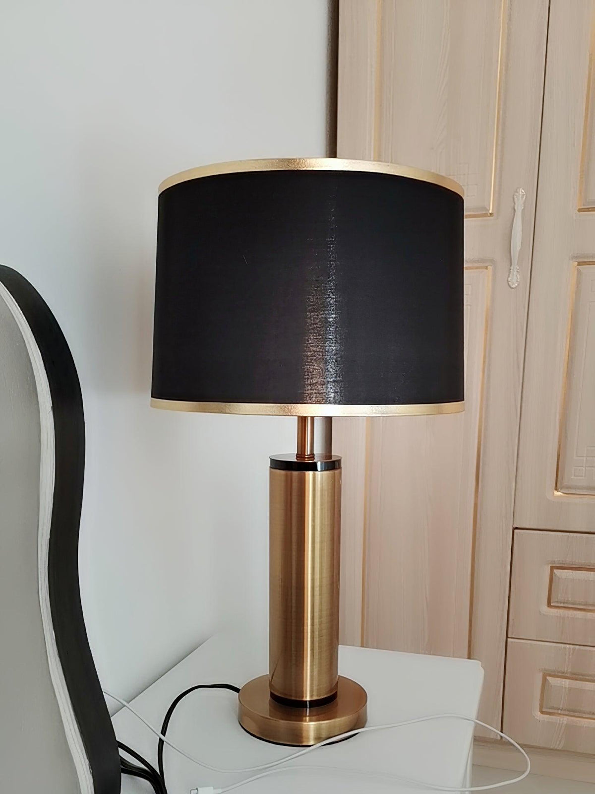 Cur Modern Table Lamp
