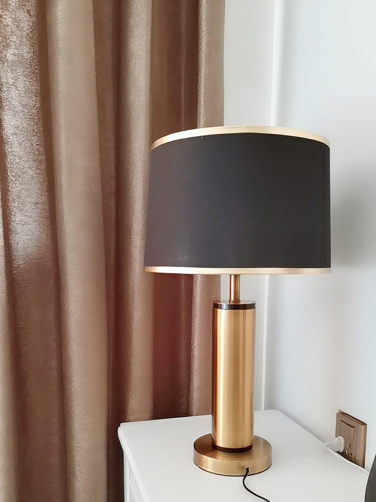 Cur Modern Table Lamp