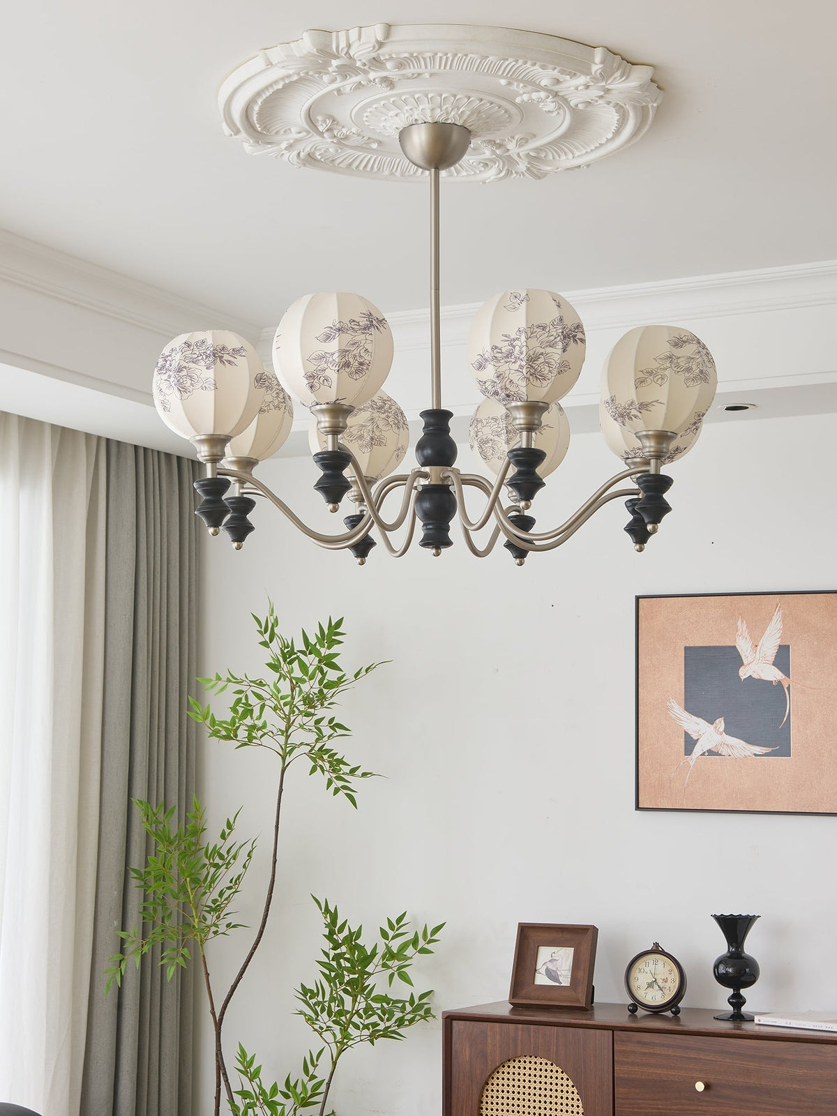 Osilan Traditional Elegance Vintage Wood Chandelier