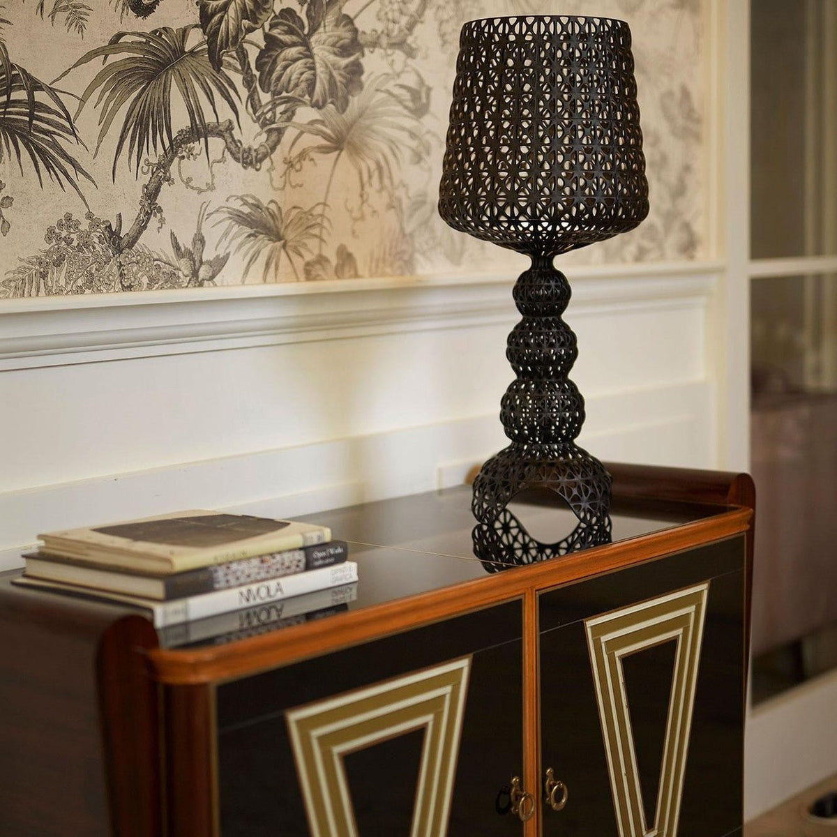 Lilah Acrylic Luxury Table Lamp