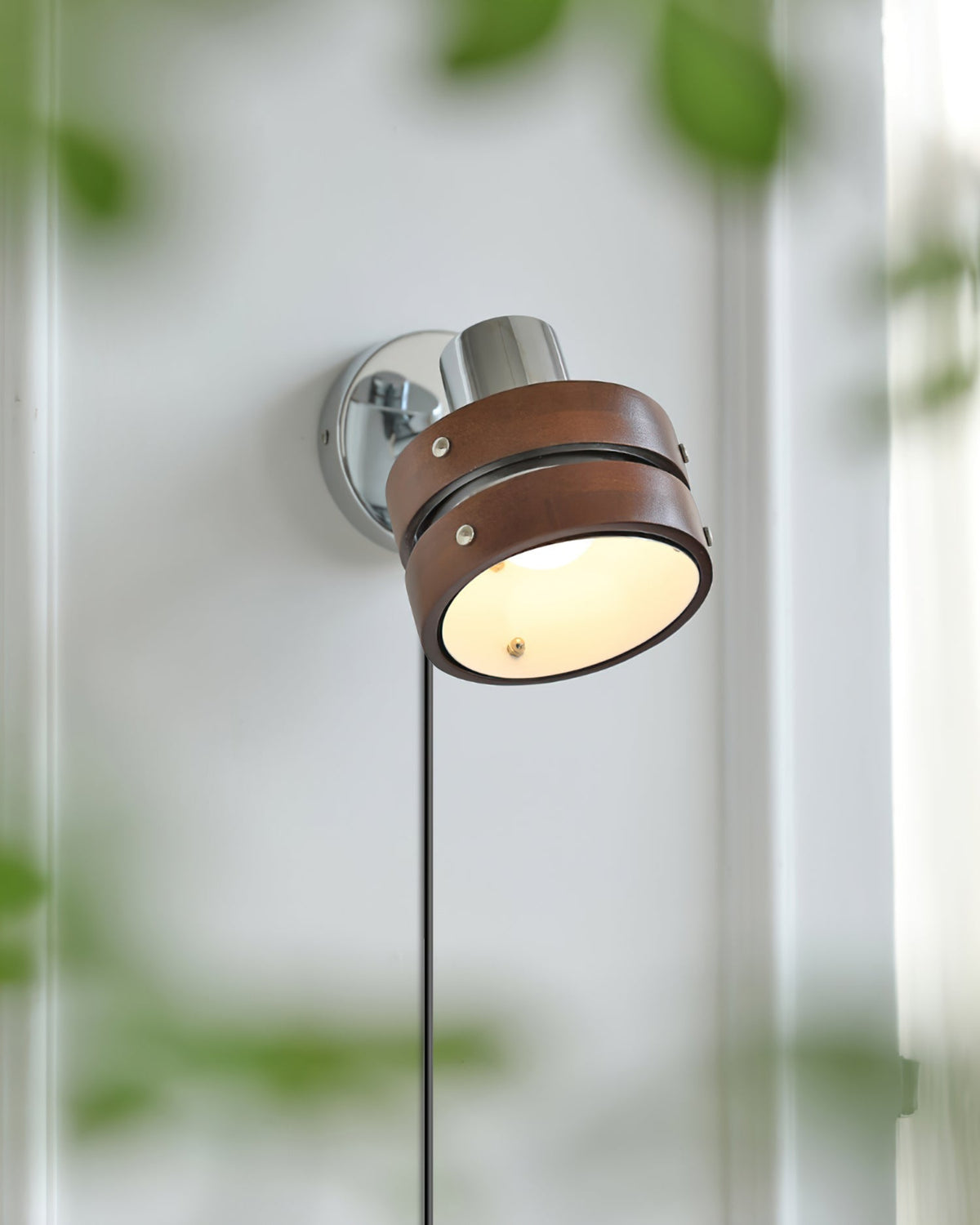 Nildes Wood Classic Wall Lamp