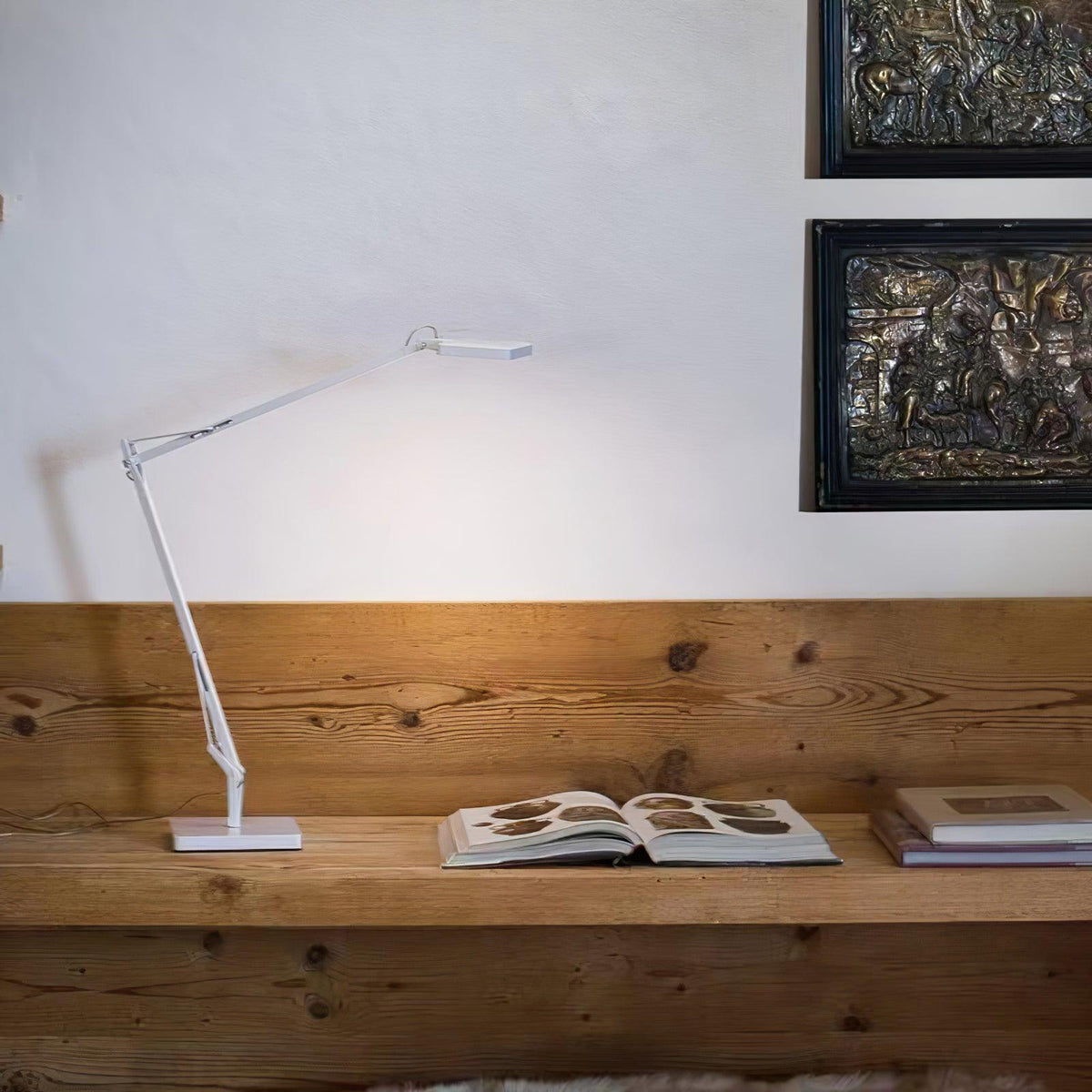 Tevenu Aluminum Industrial Table Lamp
