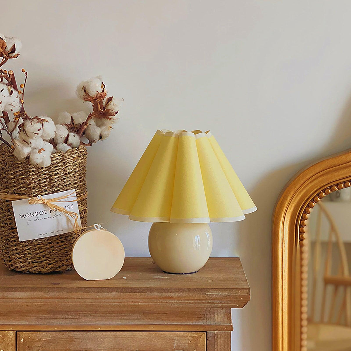 Nirixon Fabric Whimsical Table Lamp