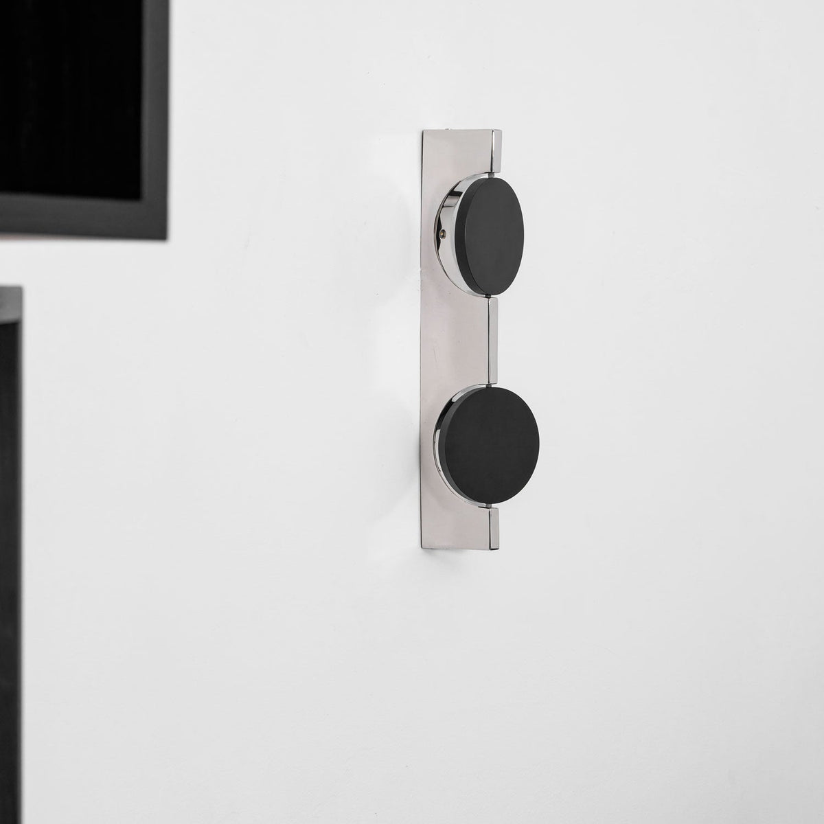 Wijo Kinetic Shadow Indoor Wall Light