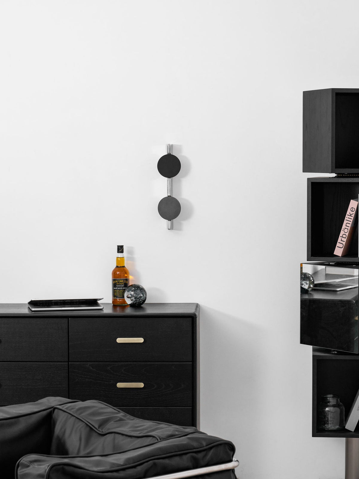 Wijo Kinetic Shadow Indoor Wall Light