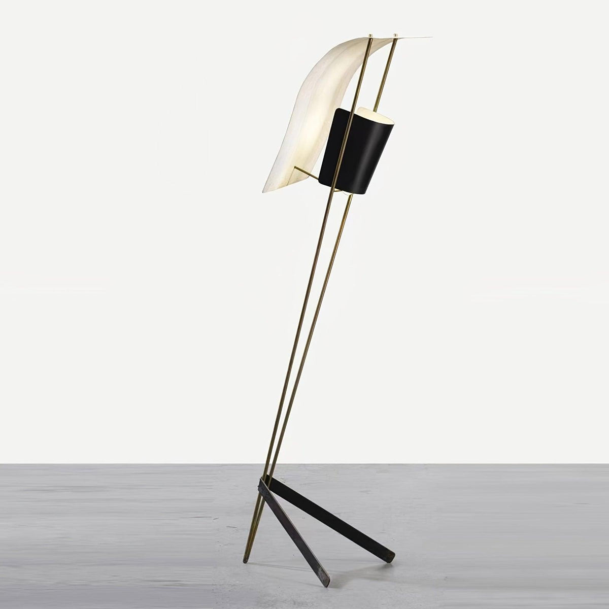 Ulvynil Minimalist Floor Lamp