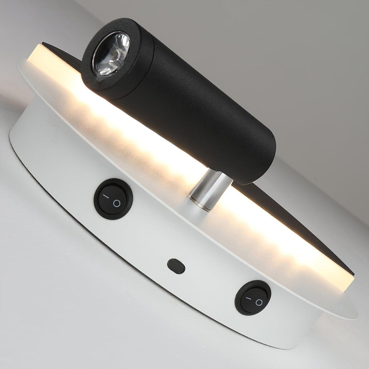 Aurnorir Wall Light