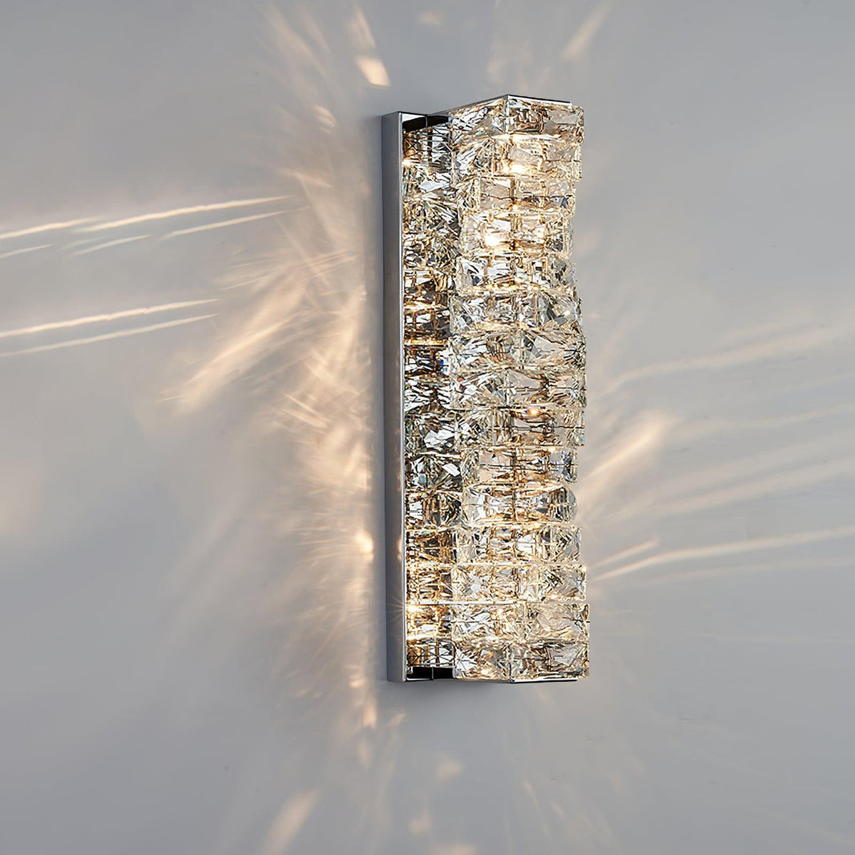 Ilvelia Postmodern Luxury Crystal Wall Light