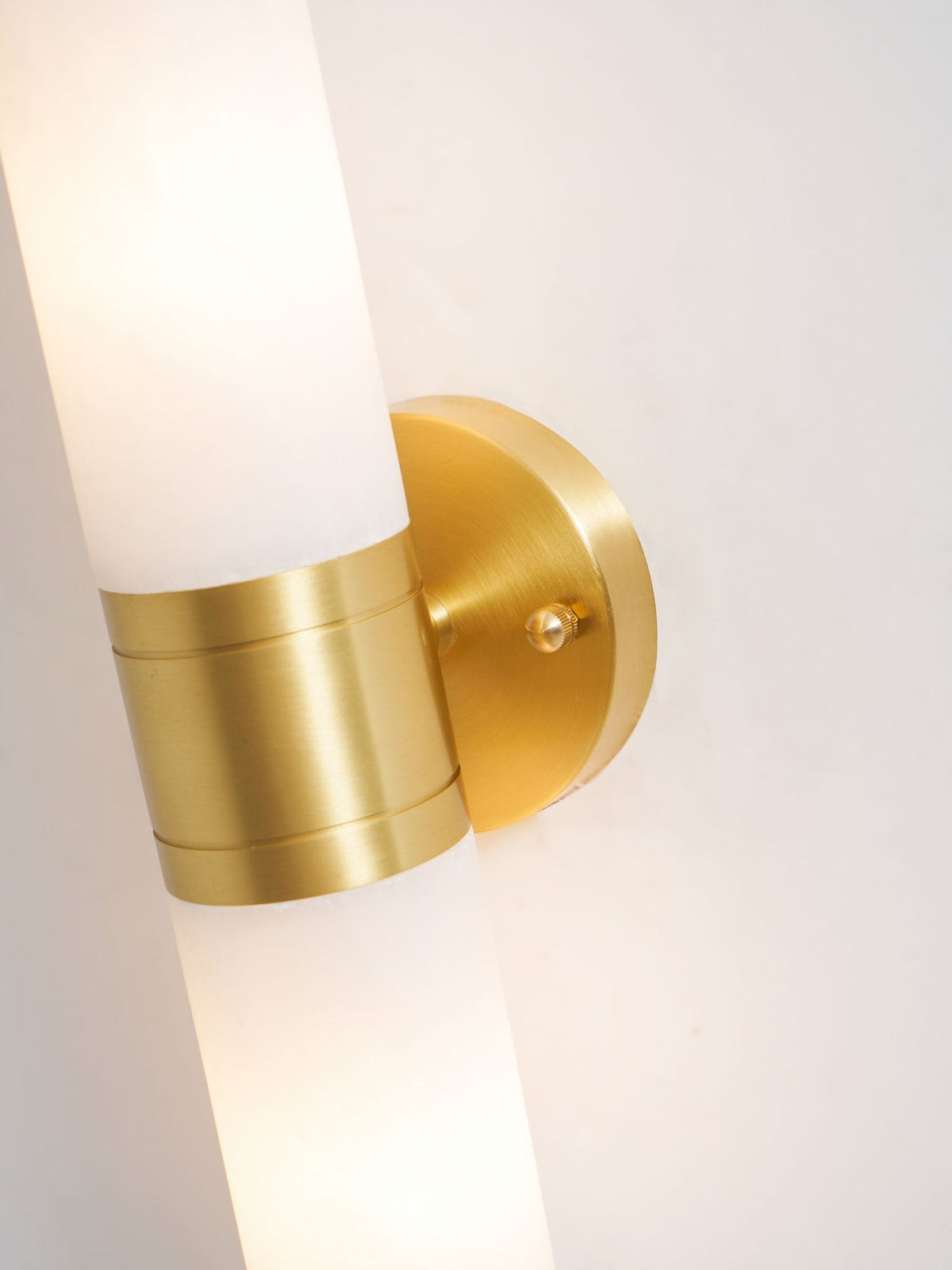Tira Minimalist Alabaster Wall Lamp