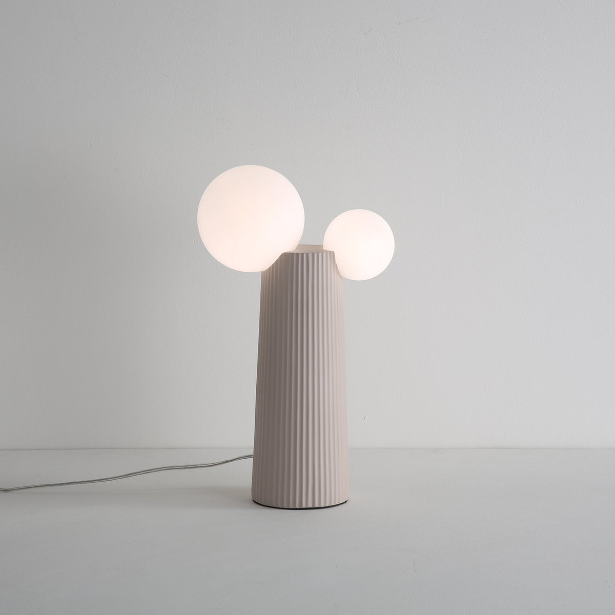 Zenithre Resin Plastic Table Lamp
