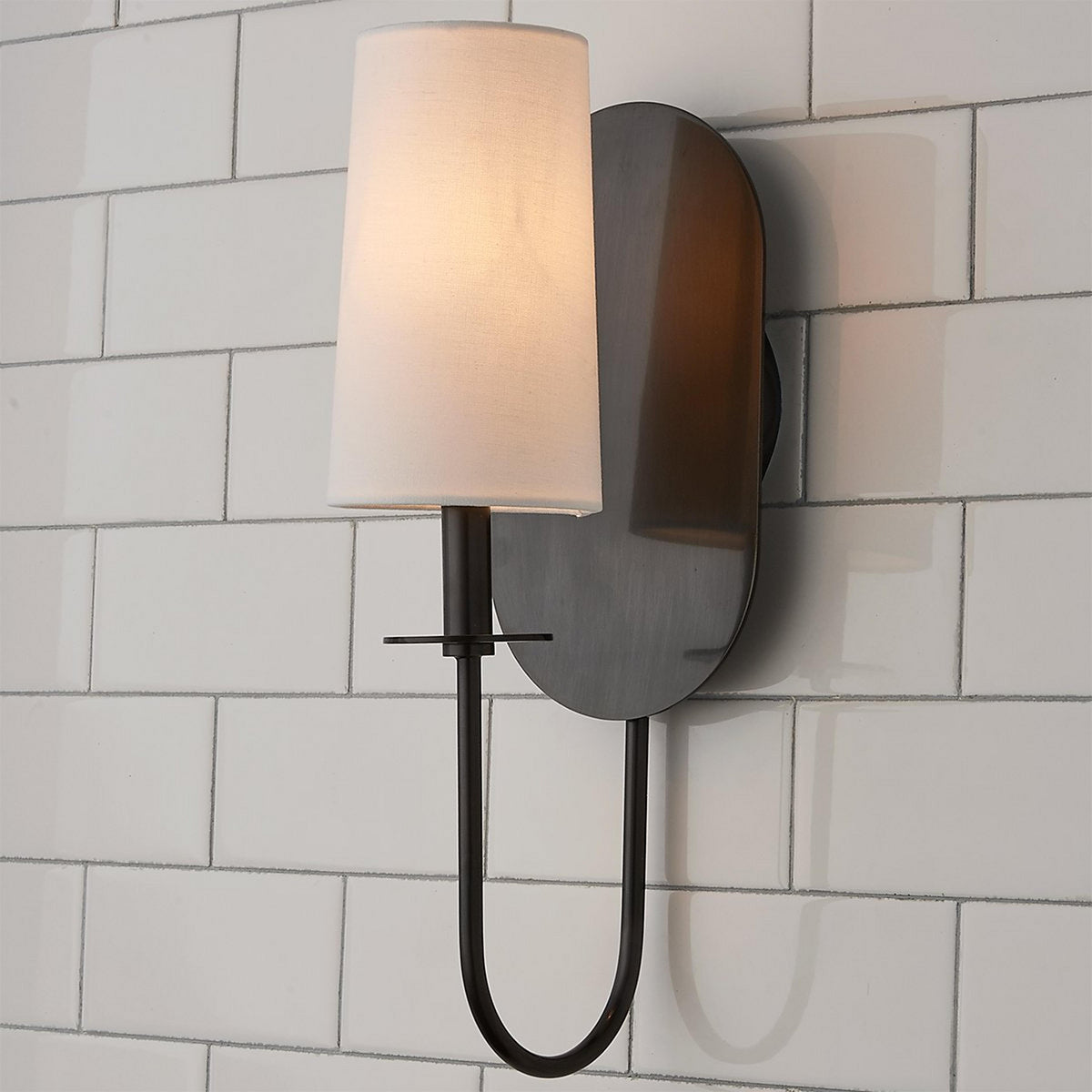 Voloraris Wall Lamp
