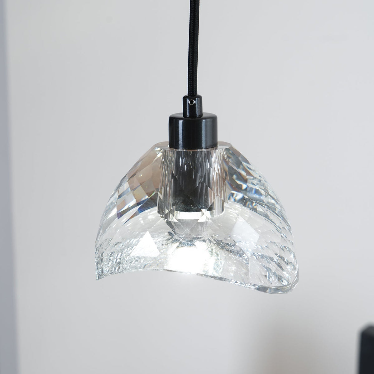 Syvinor Premium Nordic Art Glass Pendant Lamp