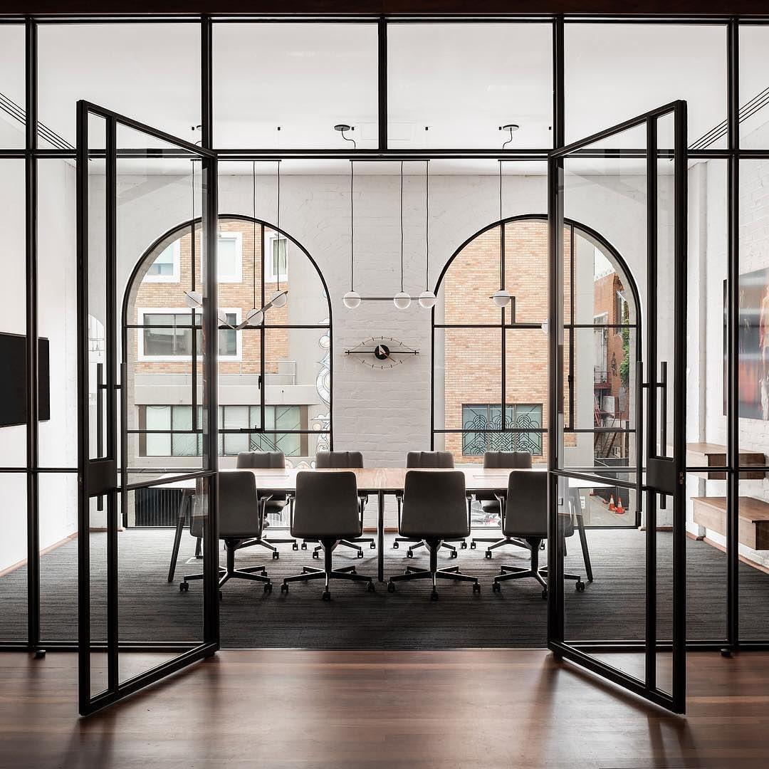 Mirere Black Contemporary Pendant Lamp