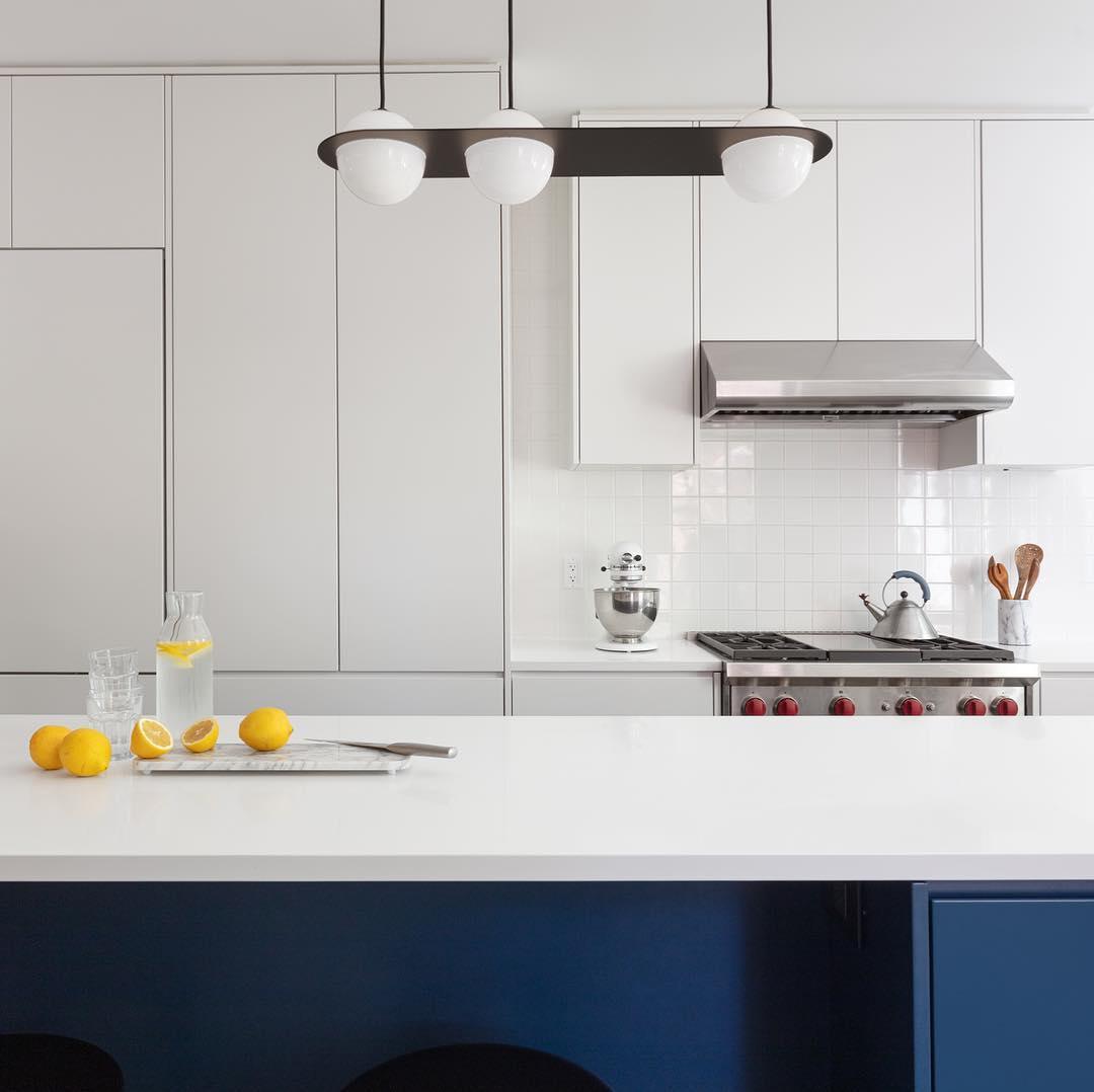 Mirere Black Contemporary Pendant Lamp