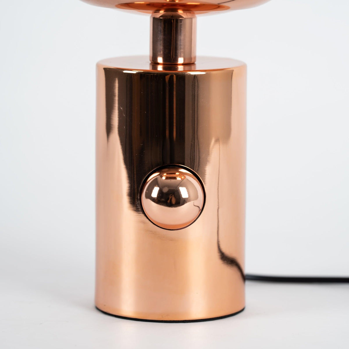 Velan Artistic Table Lamp