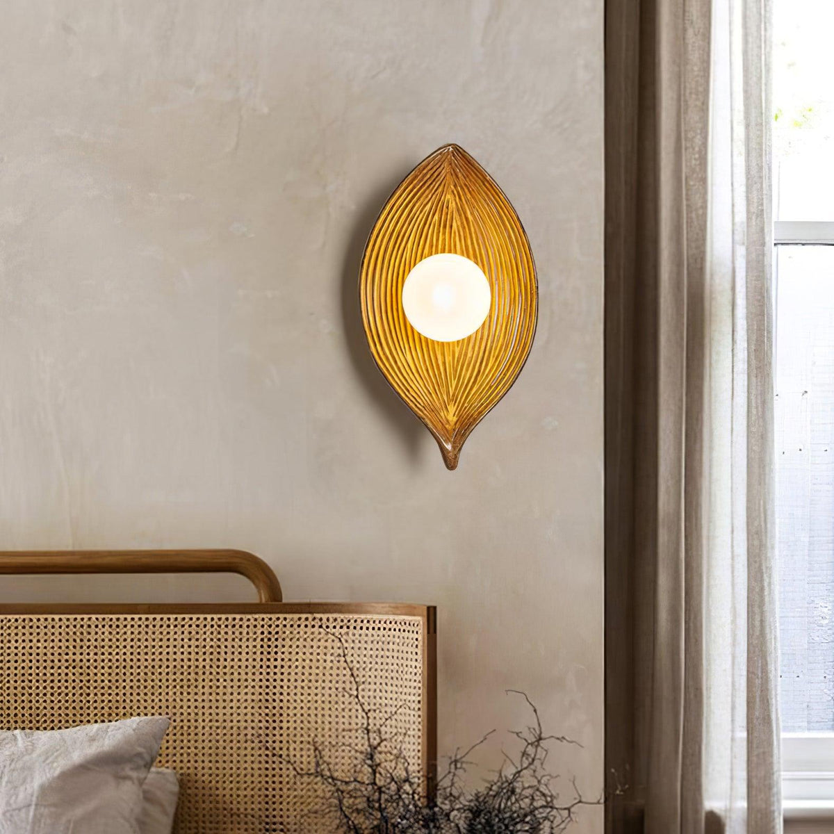Lirixa Leaf Canoe Resin Sconce Wall lamp