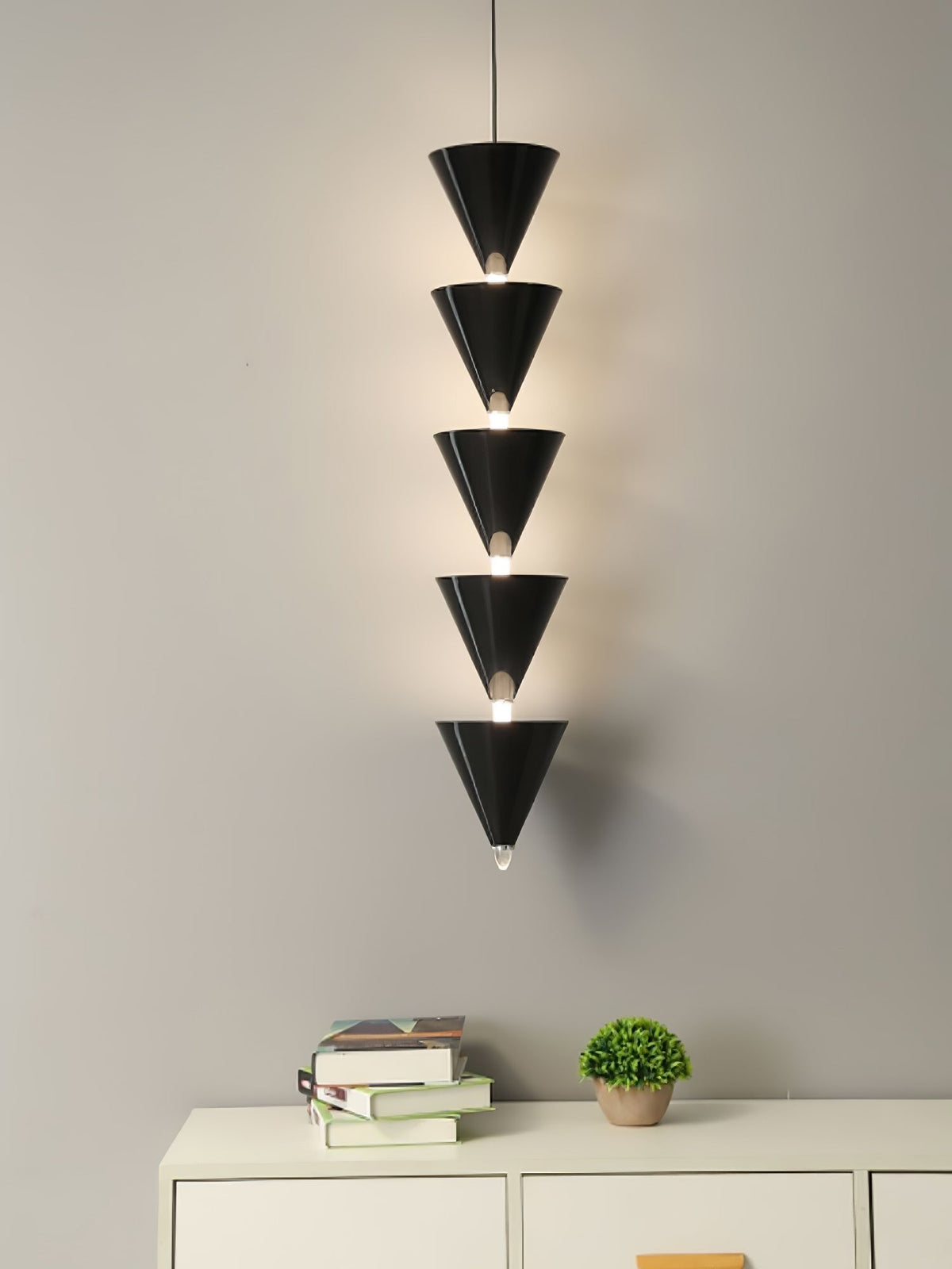 Yrathen Modern Minimalist Pendant Light