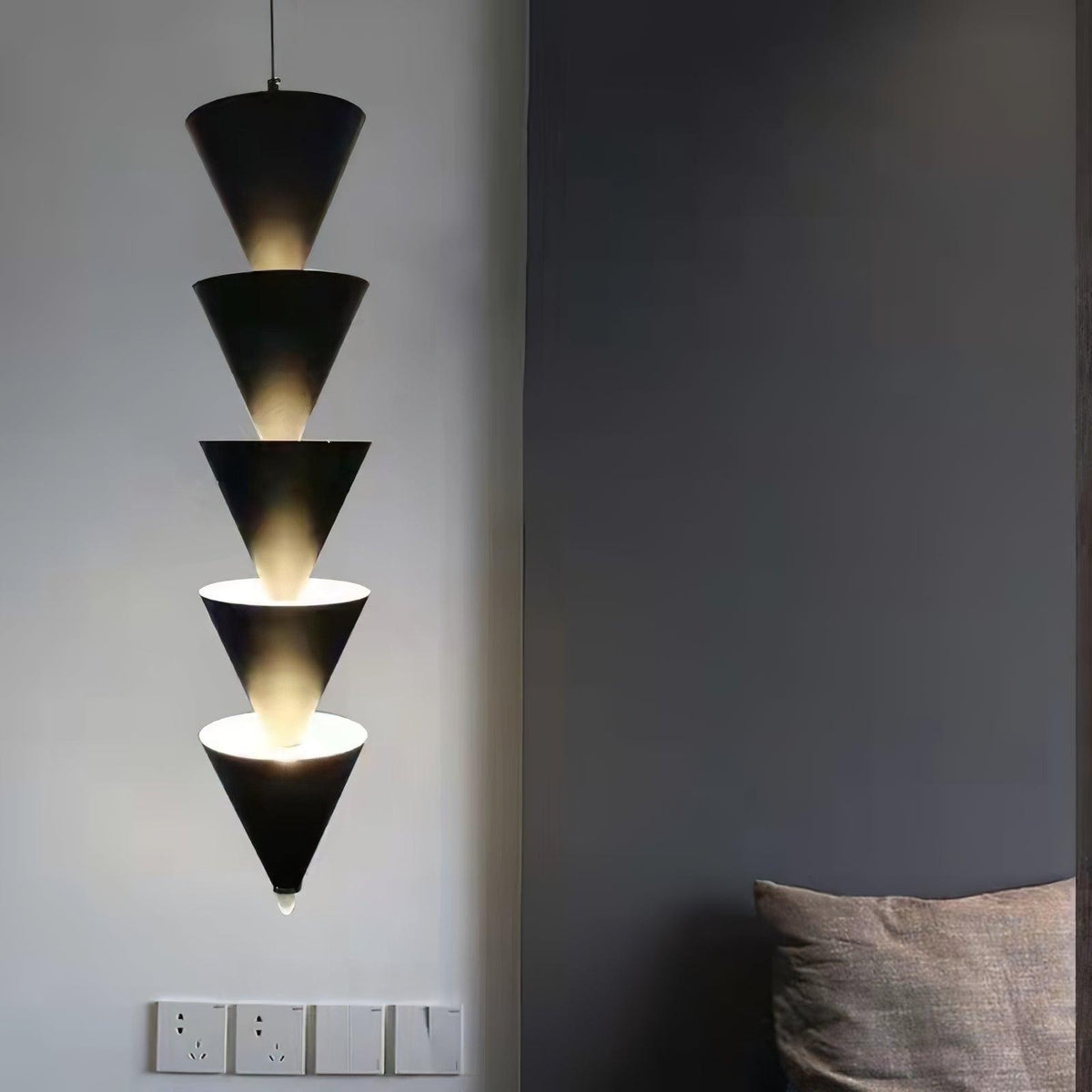 Yrathen Modern Minimalist Pendant Light