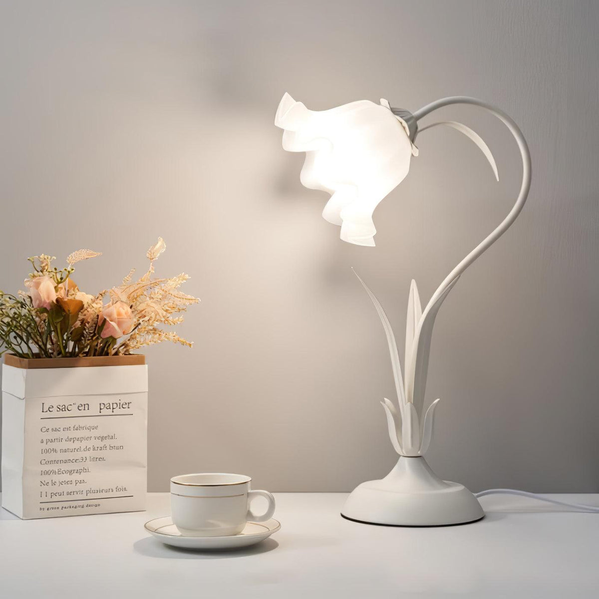 Zorien Acrylic Floral Table Lamp
