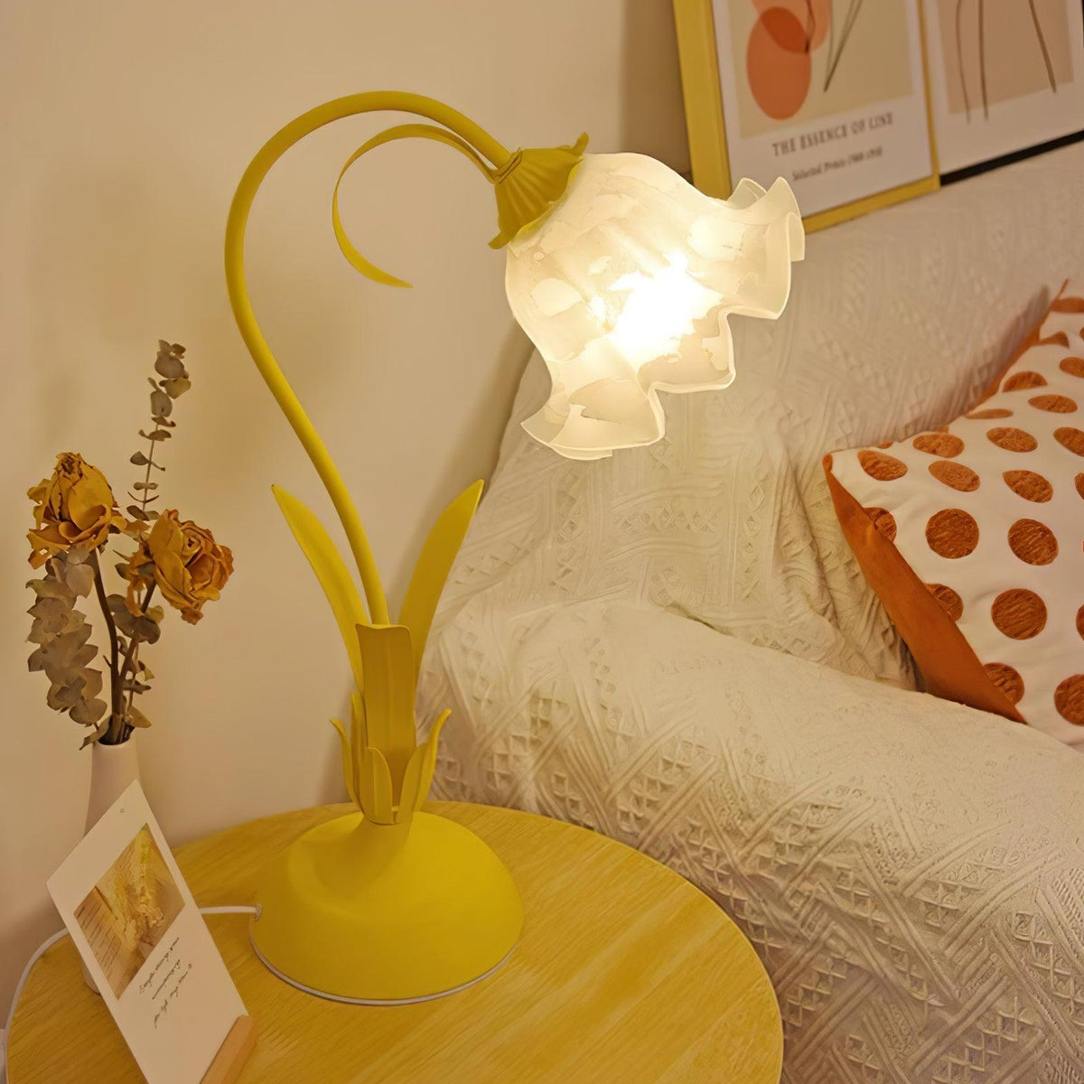 Zorien Acrylic Floral Table Lamp