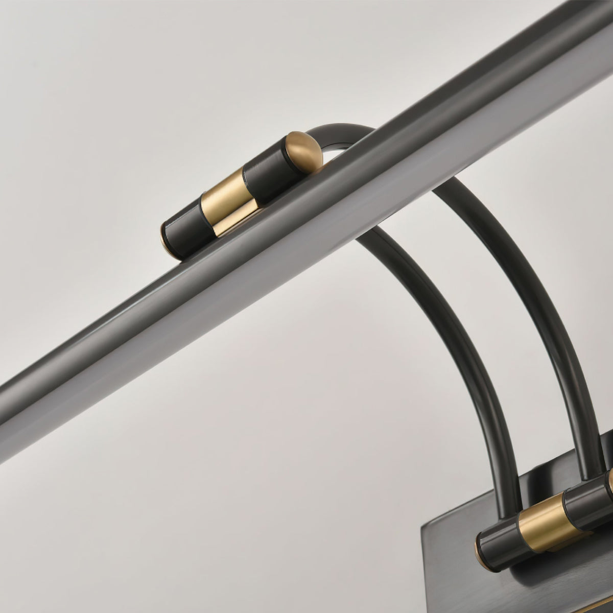 Curelian Vanity Plug-in Wall Light