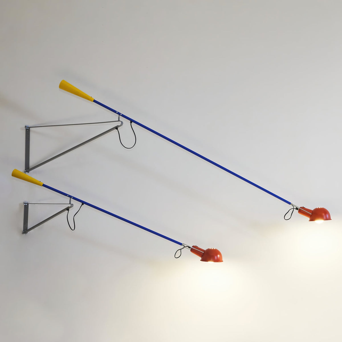 Cid Modern Minimalist Long Arm Wall Lamp
