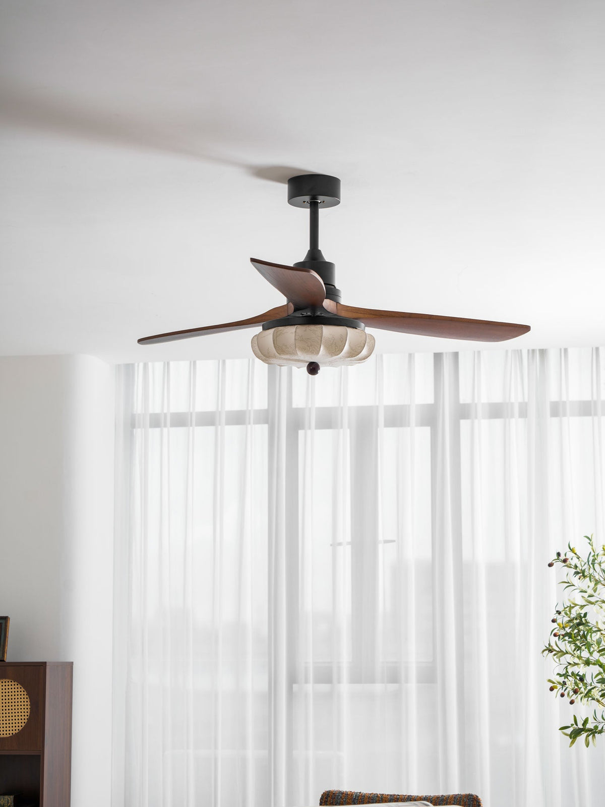 Paby Lotus Bloom Ceiling Fan Light