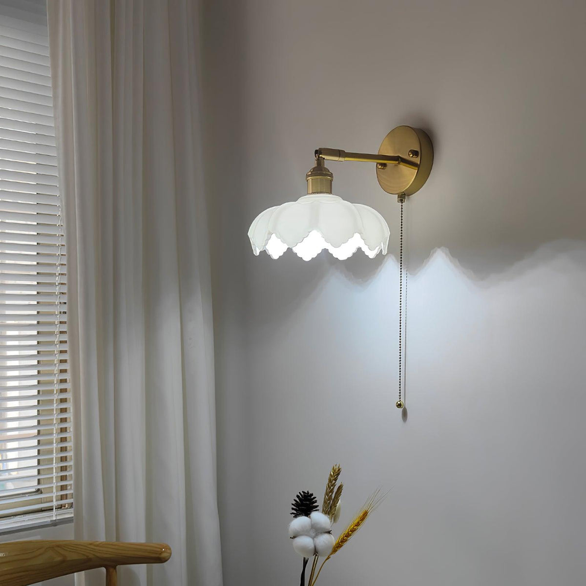 Lotus Nordic Art Rotatable Glass Wall Lamp