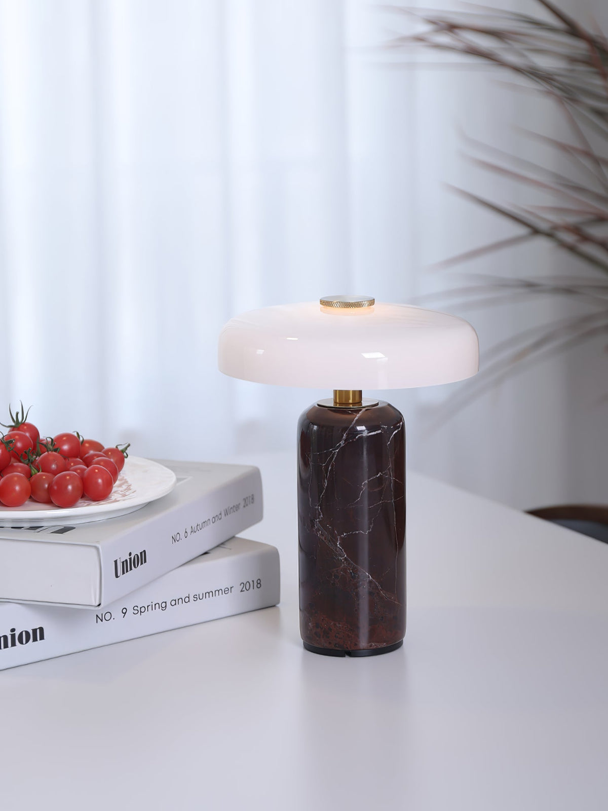 Goeva Marble Table Lamp