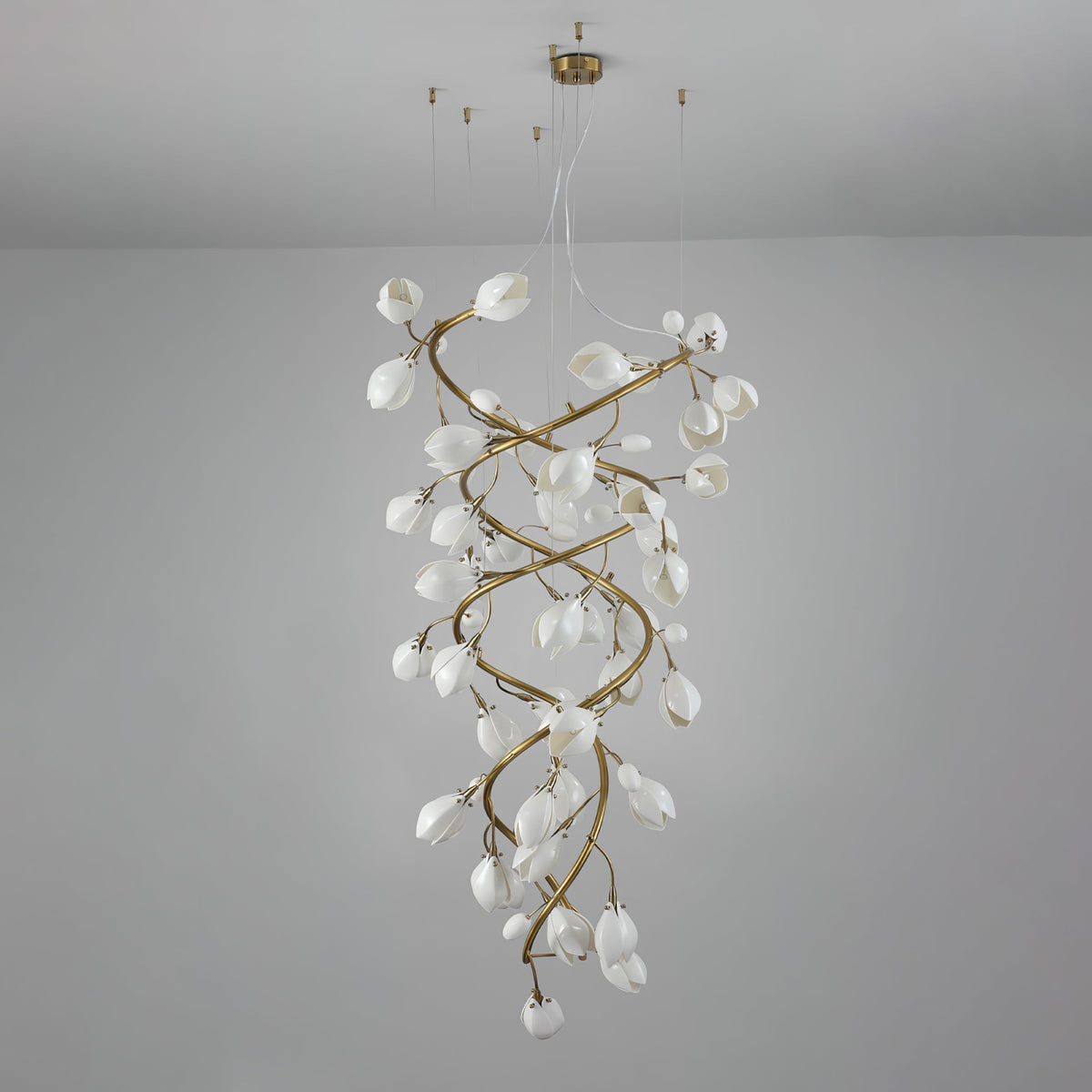 Evene Spiral Ceramic Brass Chandelier