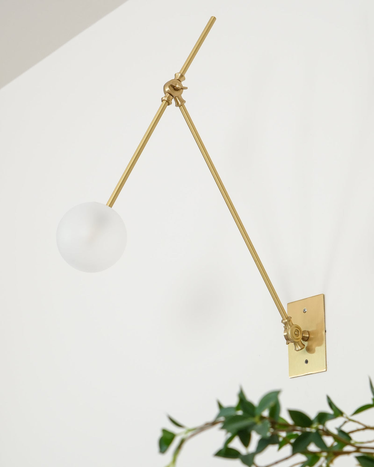 Cocaryra Modern Minimalist Wall Lamp