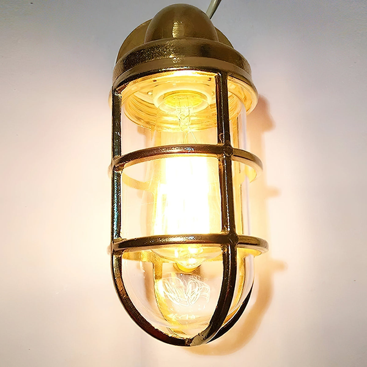 Bugus Marine Outdoor Light
