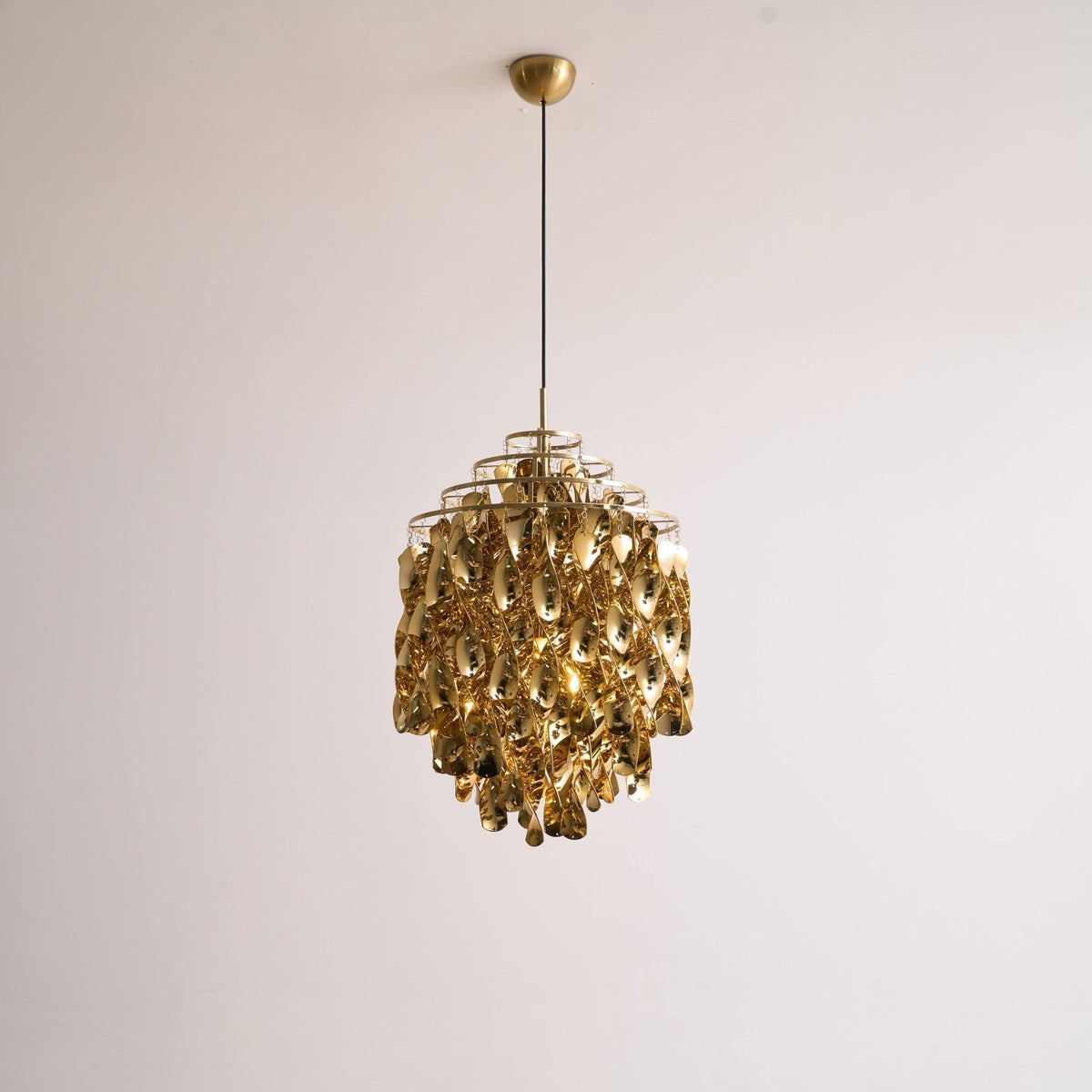 Isoran Luxe Acrylic Chandelier