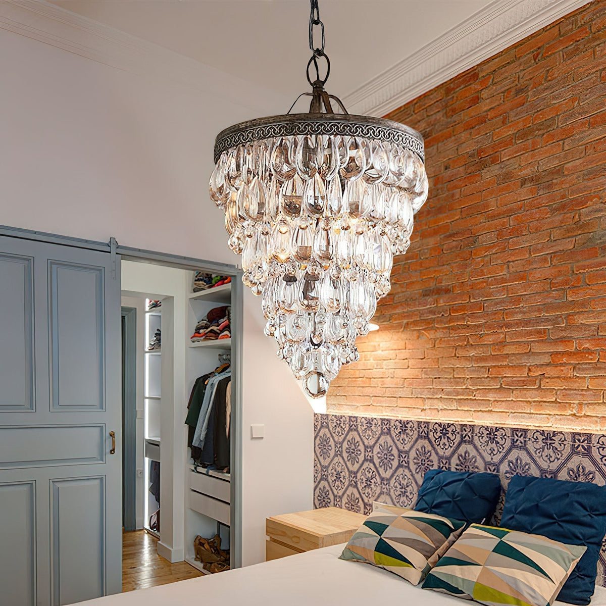 Liorenora Chandelier