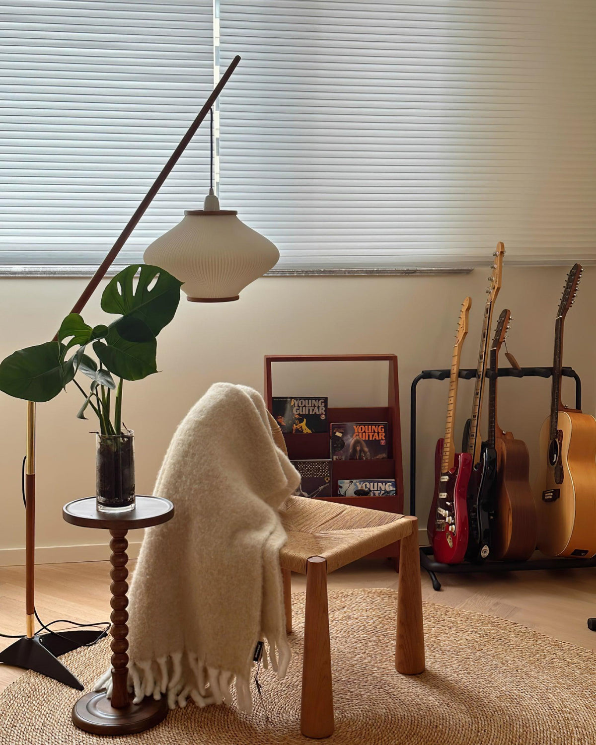 Ervenil Mid Century Wood & Glass Floor Lamp