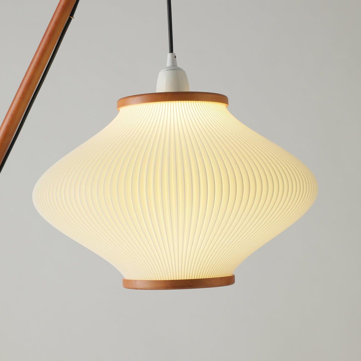 Ervenil Mid Century Wood & Glass Floor Lamp