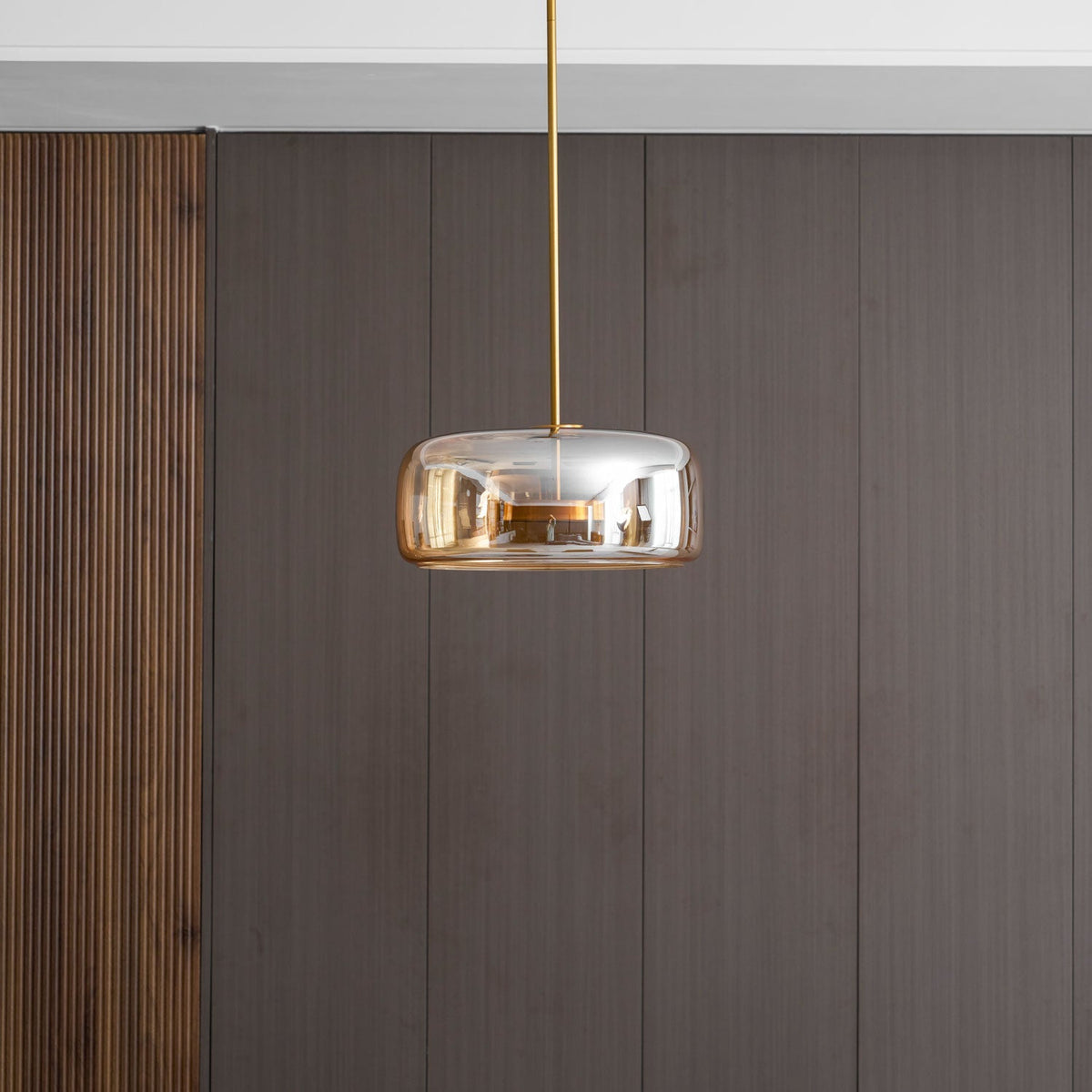 Daeli Sphere Glass Pendant Light