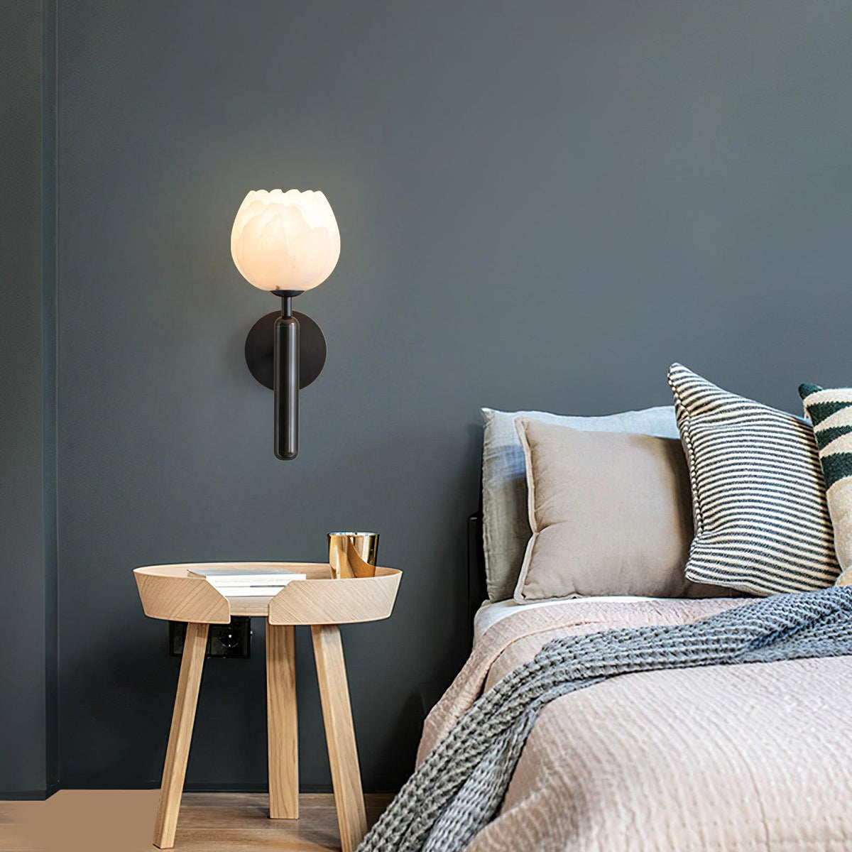 Xika Alabaster Indoor Wall Light
