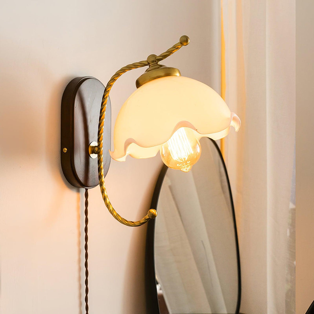 Nacor Wood Vintage Wall Lamp