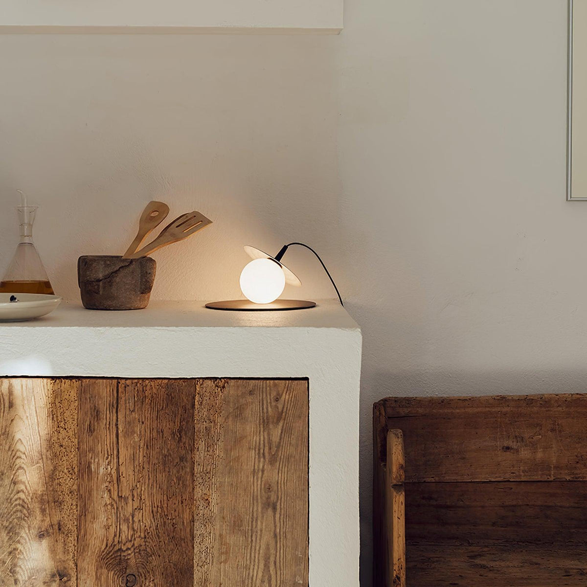 Cevenir Kinetic PE Rotomoulding Table Lamp