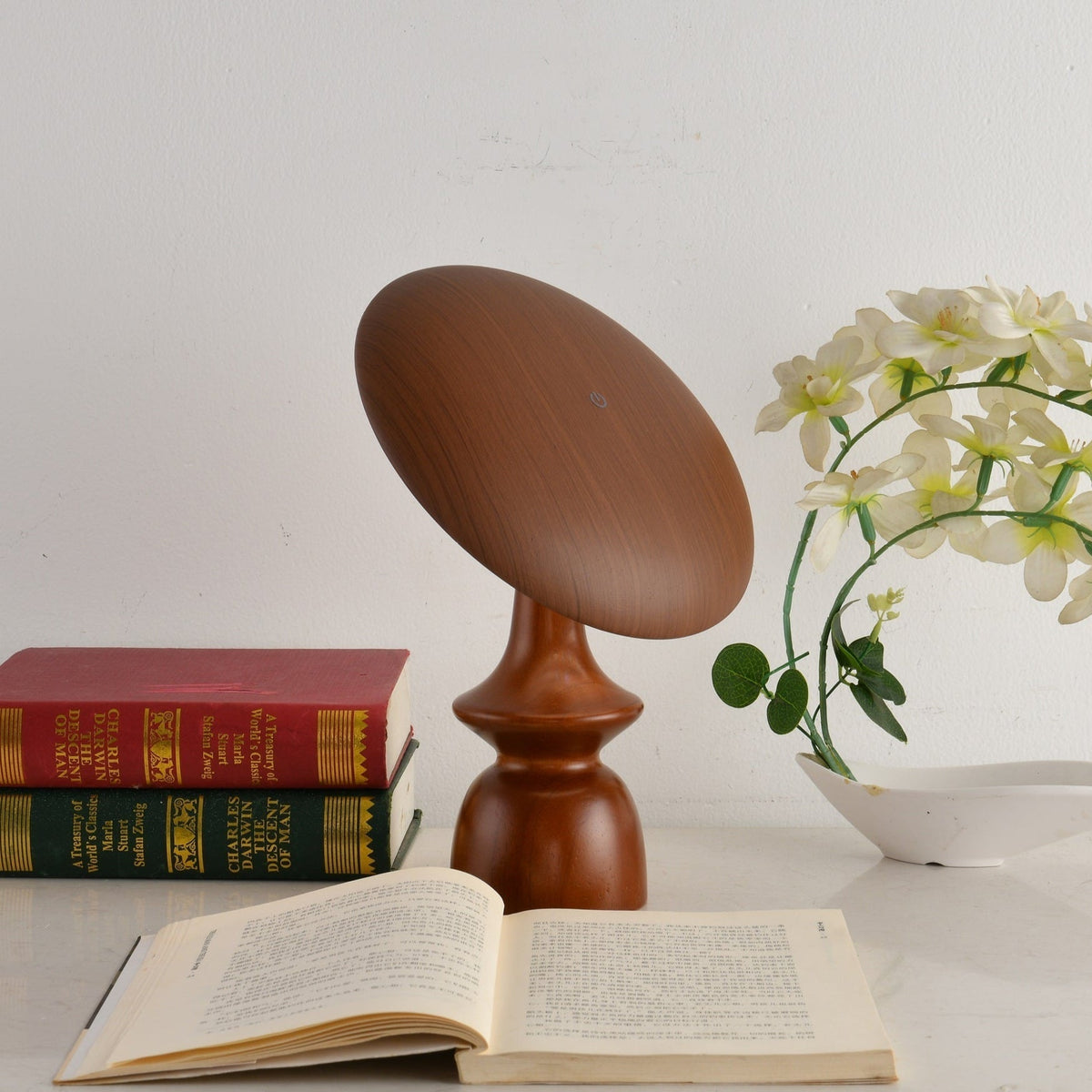 Orbis Vintage Wood Table Lamp