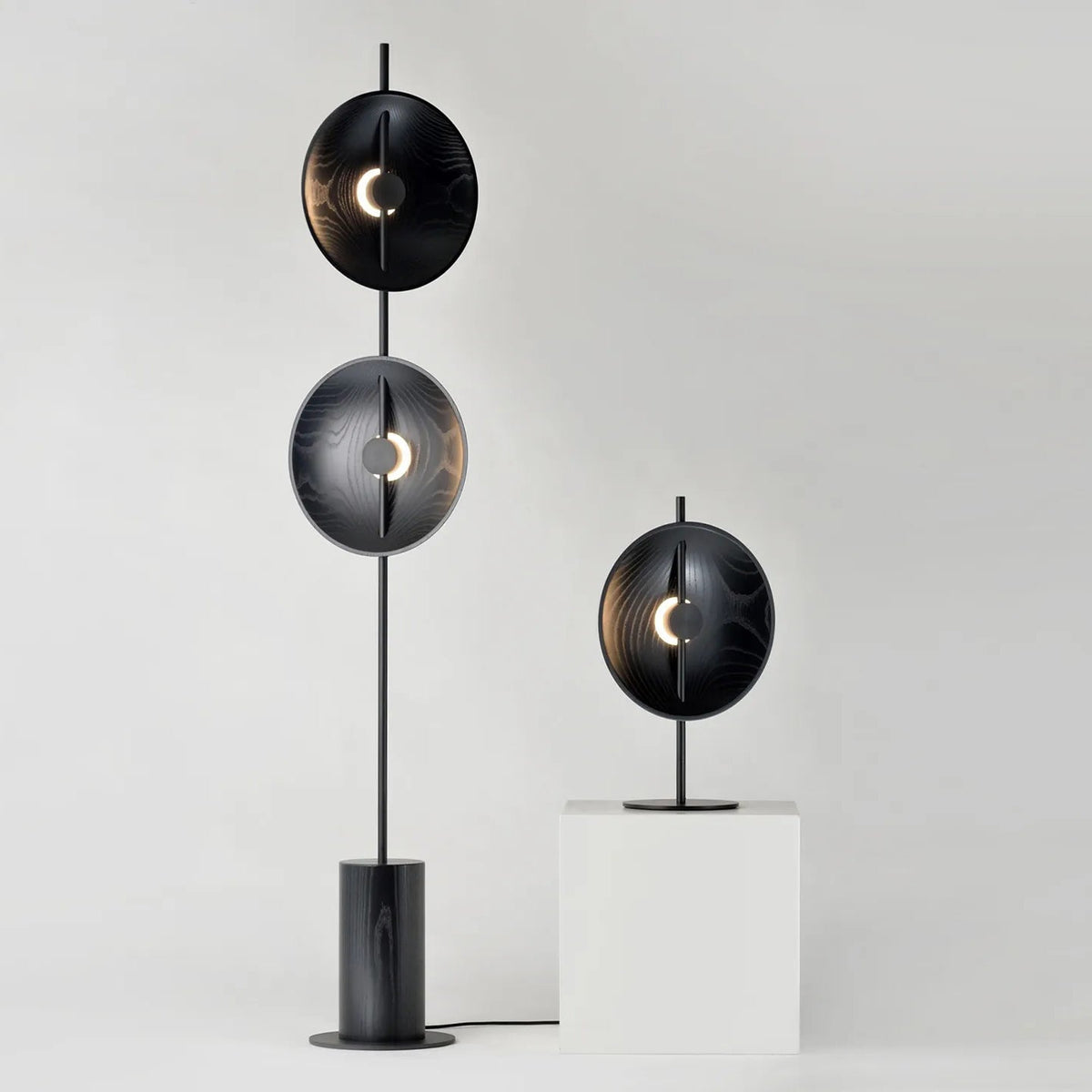 Viraisiella Table Lamp