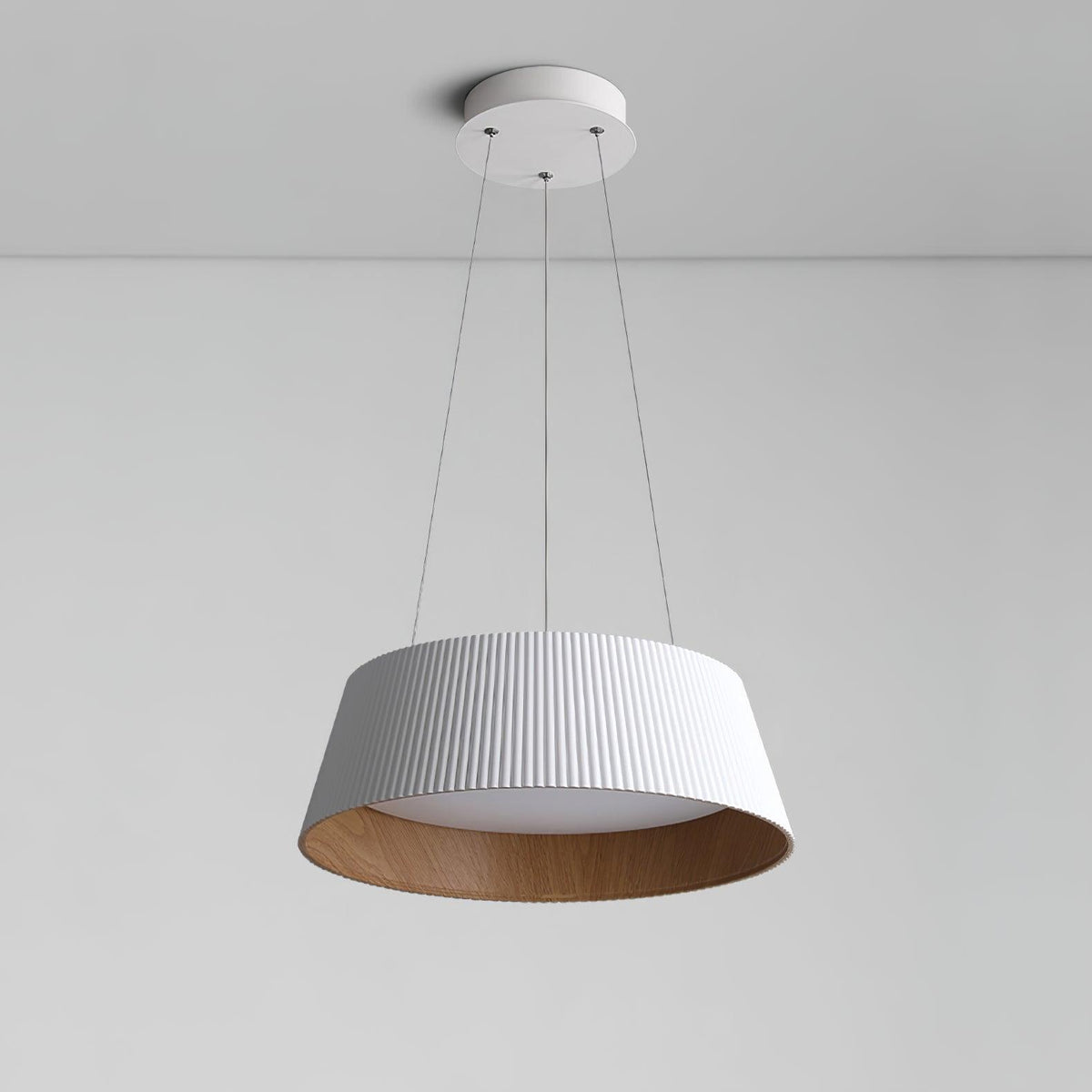 Eru Classic Minimalistic Pendant Light